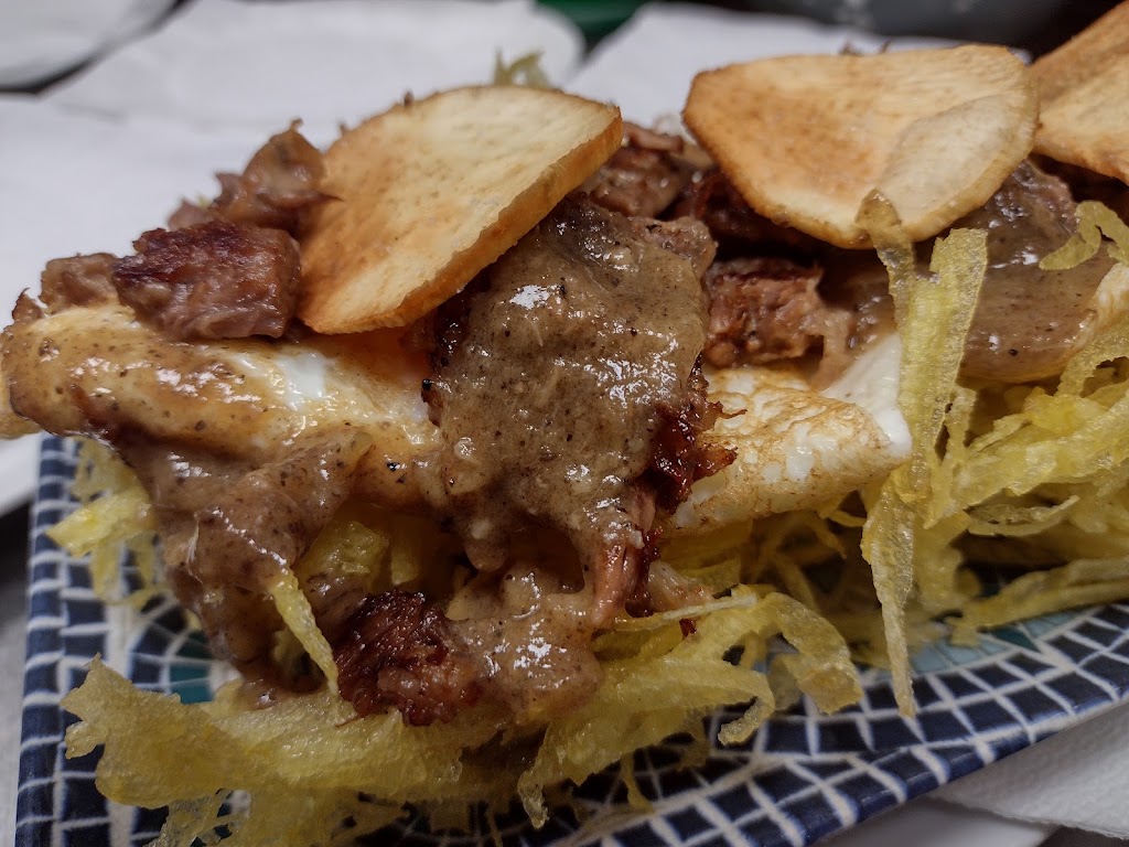 La Taverna bar — Comida y bebida