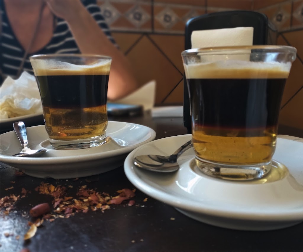 Bar Llacer — Comida y bebida