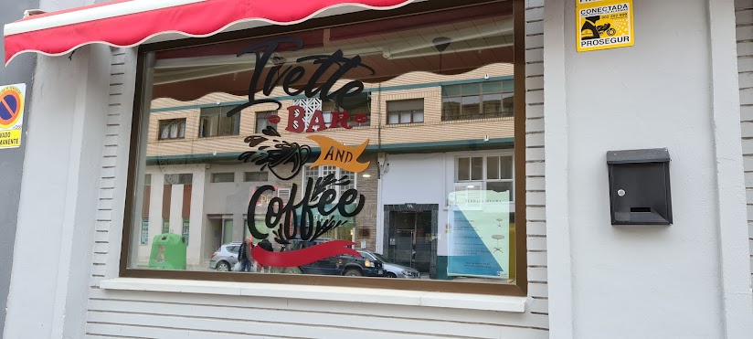 IVETTE BAR AND COFFEE