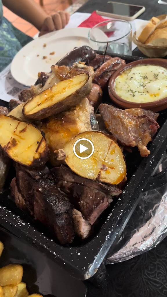 El dia que me quieras - Parrillada y empanadas argentinas — Videos