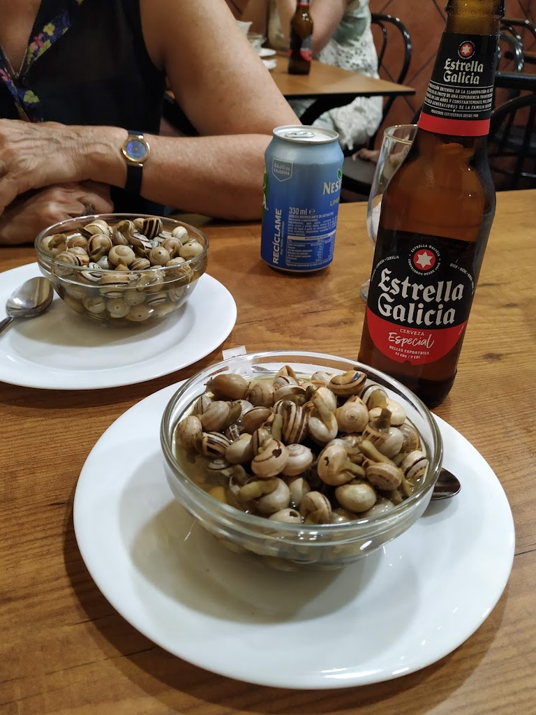 Cafeteria Colombia — Comida y bebida