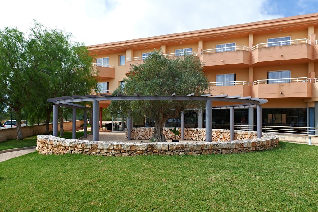 Residencia Parque Llevant — Exterior