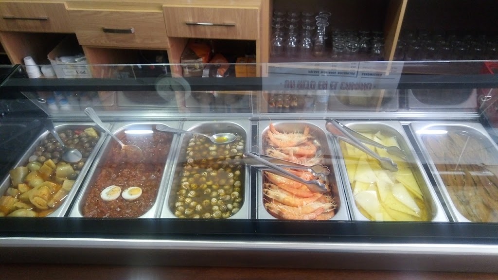 Bar Un Alto En El Camino