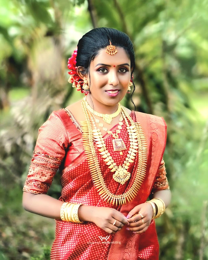 New Karthika Shahanaz Makeup Studio