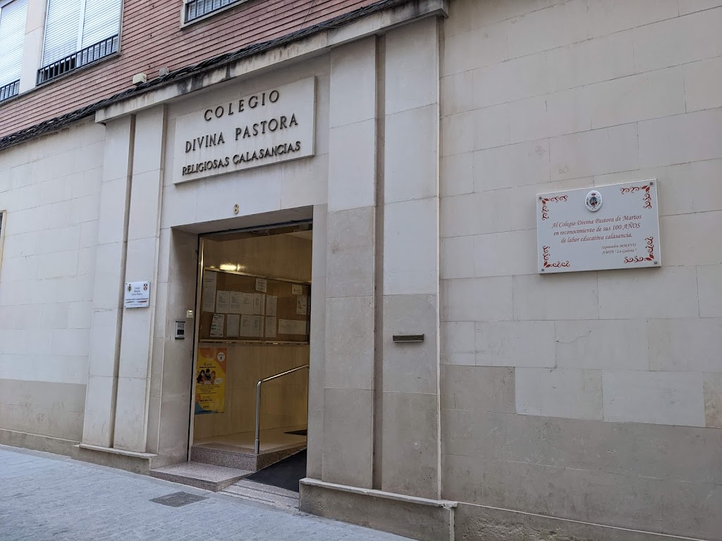 Colegio bilingue "Divina Pastora"