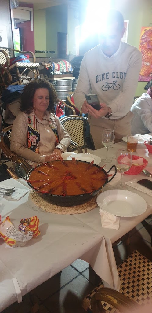 Bar La Fragua — Comida y bebida