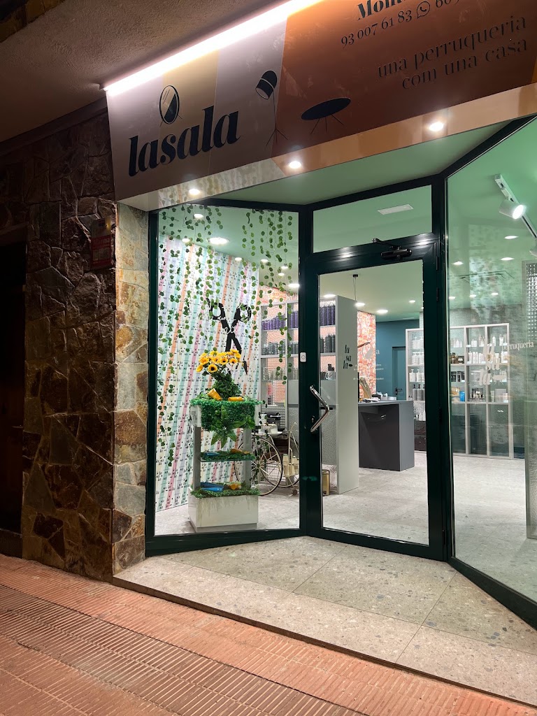 LASALA perruqueria — Exterior