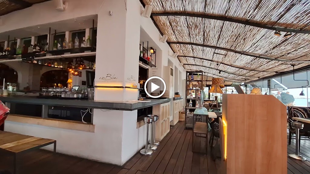 Es Blanc Restaurant & Lounge Club — Videos