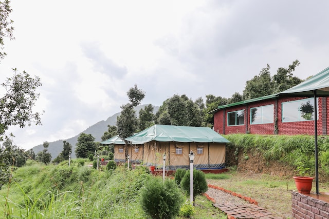 Oyo 48762 Kumaoni Karavan Campus Resort