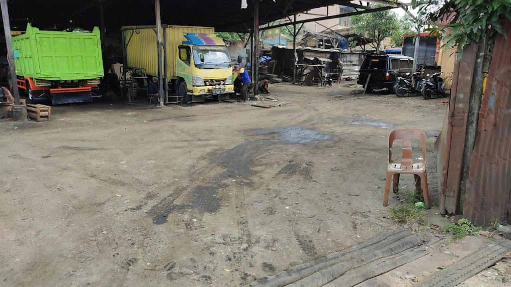 Bengkel Mobil Karya Jaya