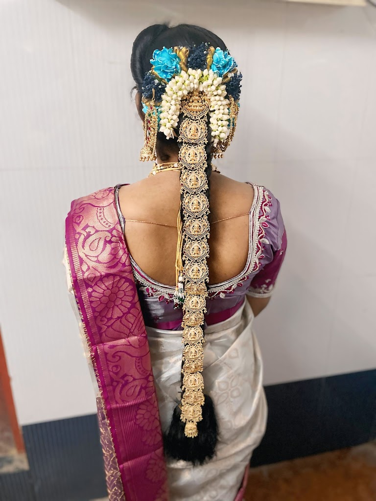 Ayush Beauty Parlour Training Institute