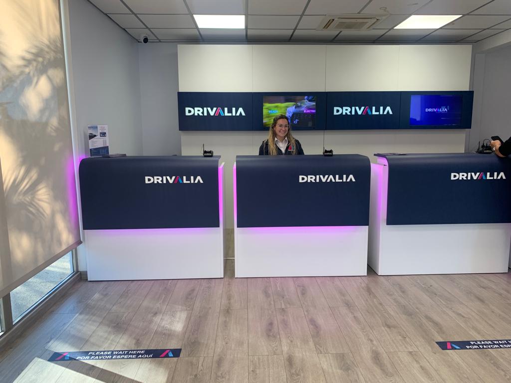 Drivalia Mobility Store - Alicante Airport — Interior