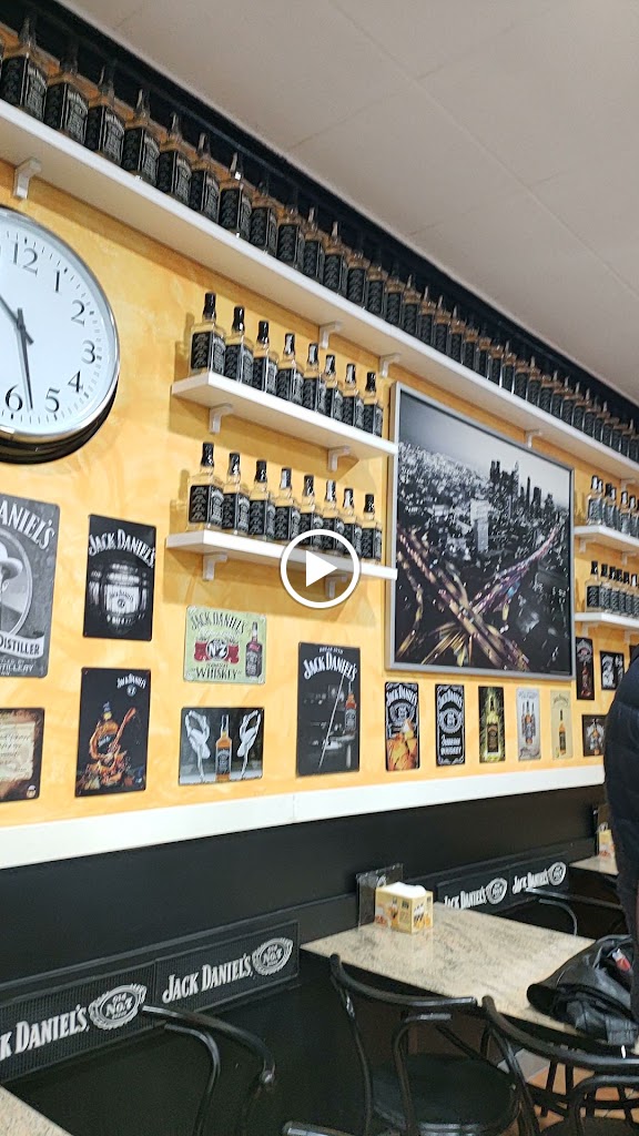 Bar Cerveceria Hades — Videos