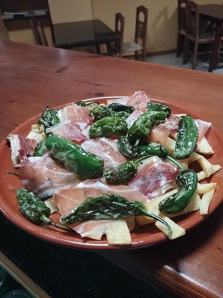 Tertulia Flamenca — Comida y bebida