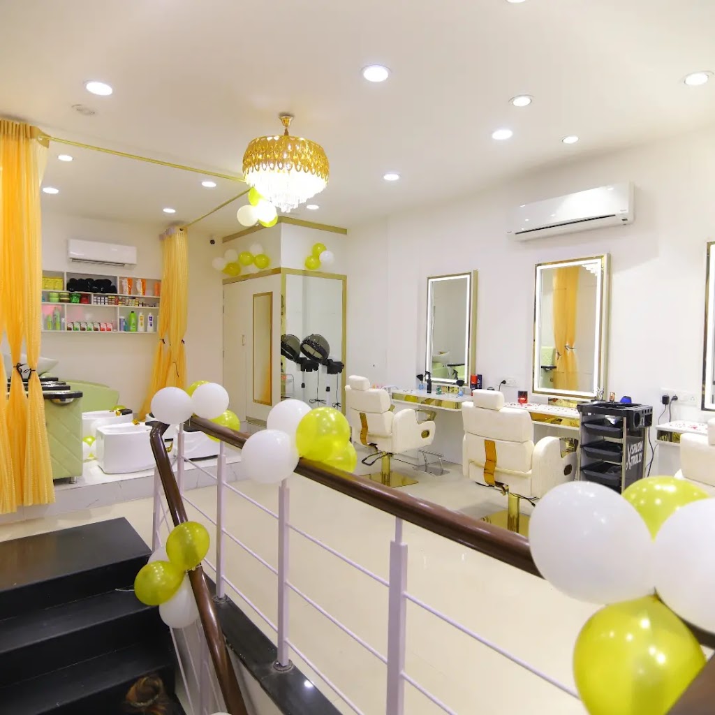 Studio17 Best Makeup Artist Agra