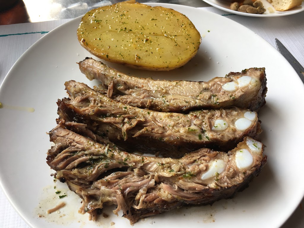 Braseria Argentina "El Che" — Comida y bebida