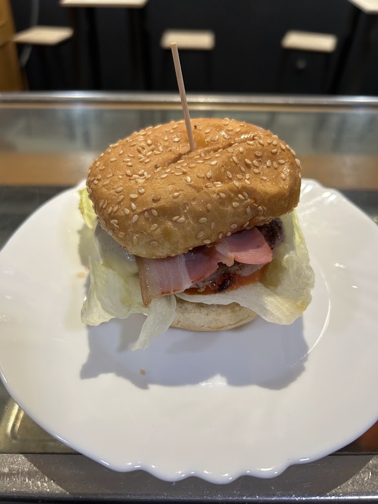 La Chocita Bar — Comida y bebida