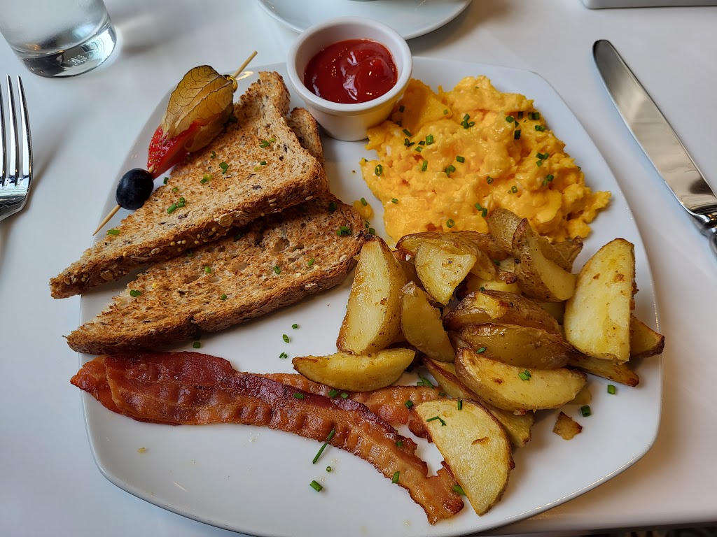 L’Orangerie in Vancouver