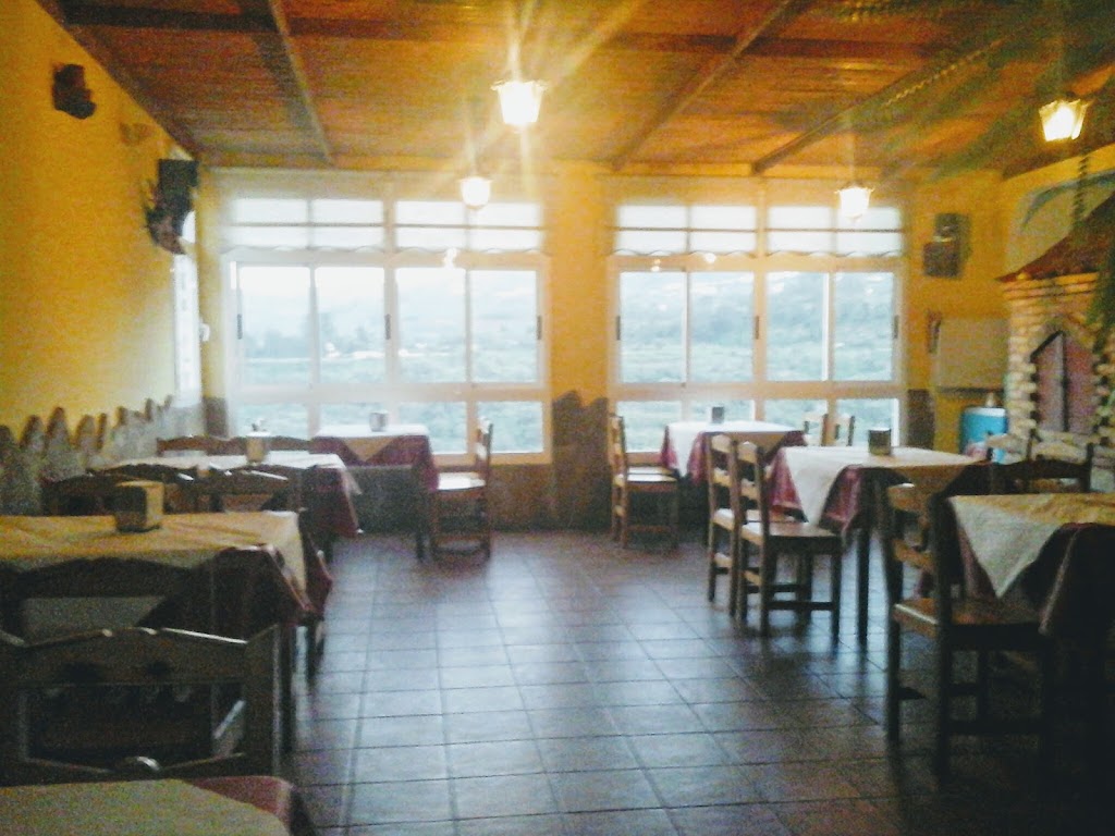 La Amistad - Bar Grill — Ambiente