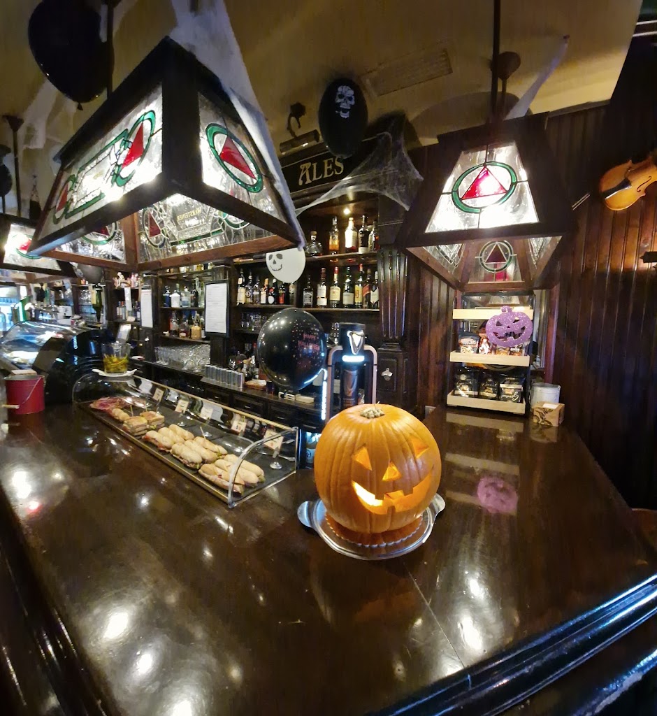 Dowell's Old Irish Pub