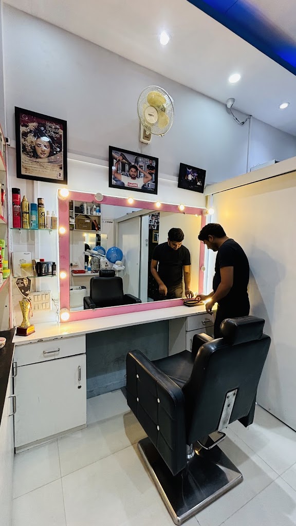 Perfect Unisex Salon Hair Academy