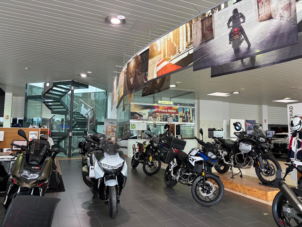 BMW Motorrad Pruna Motor Mataro — Interior