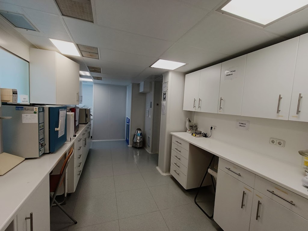 Laboratorio Formulacion Magistral Juan Pol Yanguas