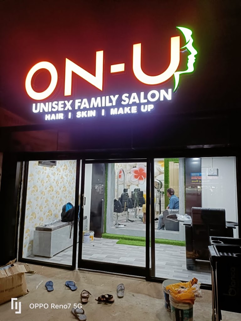 On U Unisex Family Salon