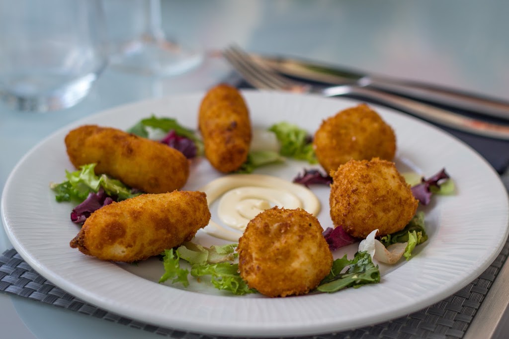 Alhondiga Copas - San Fernando — Croqueta
