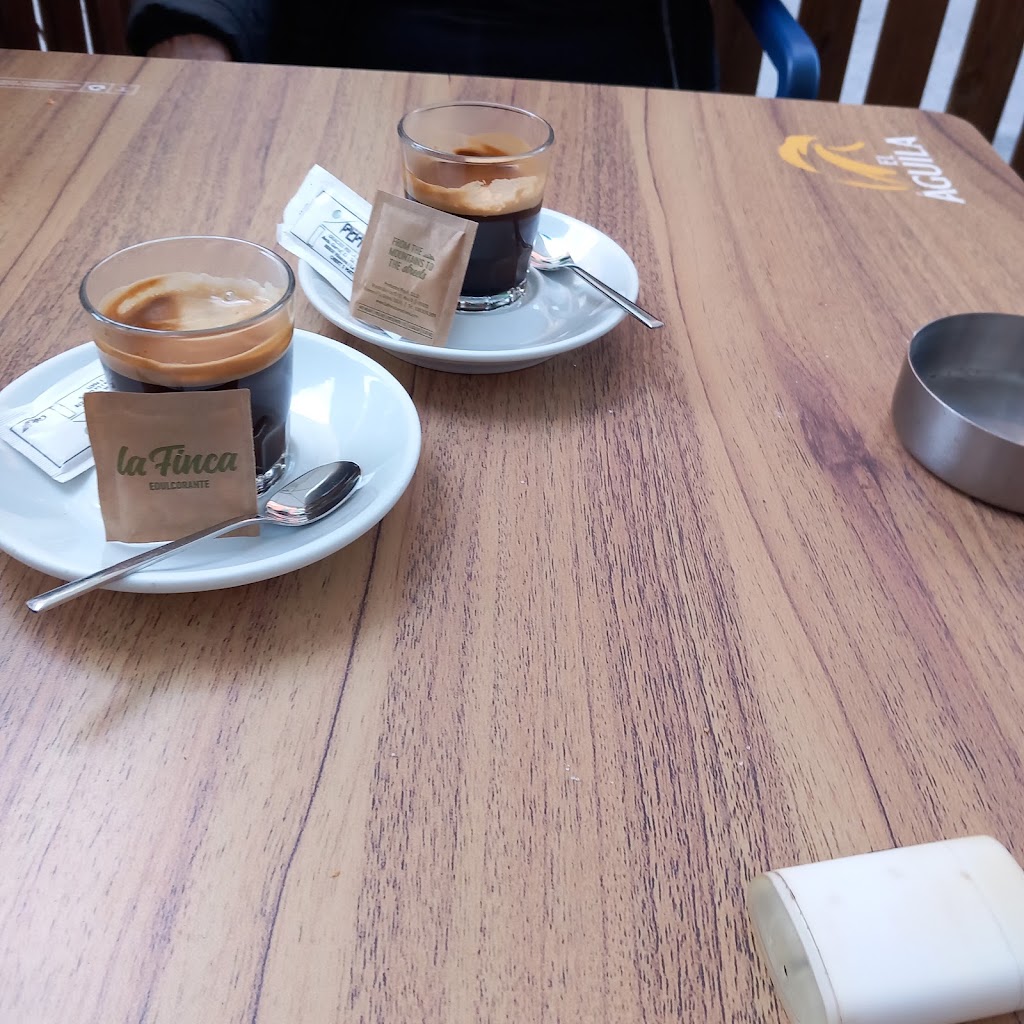Bar Pepitus — Comida y bebida