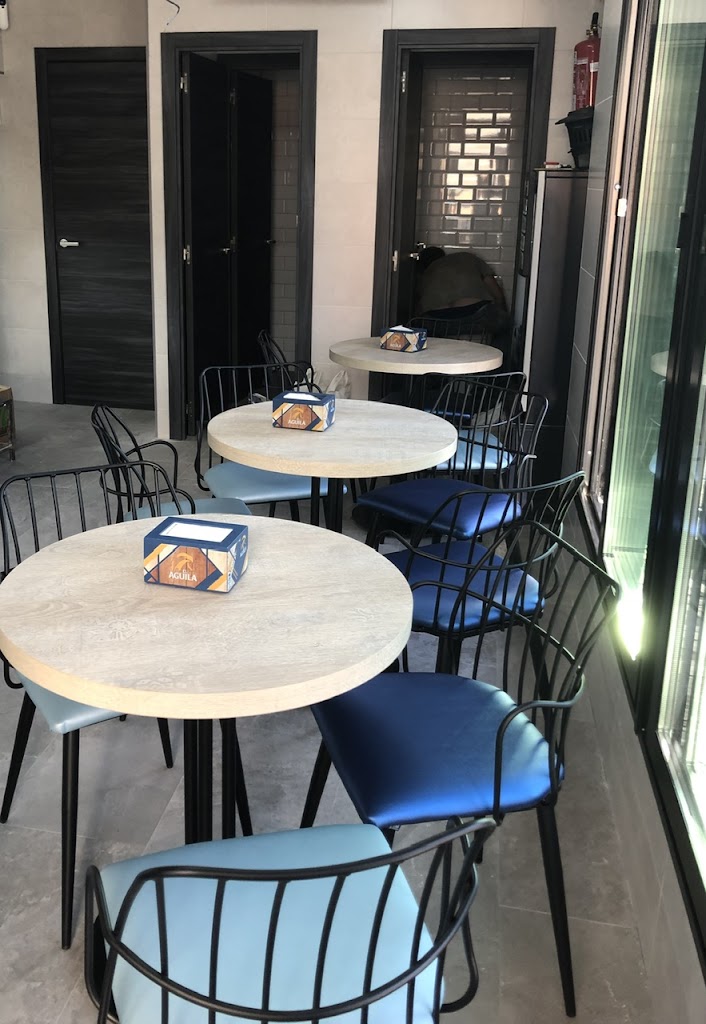 Bar F Morales — Ambiente