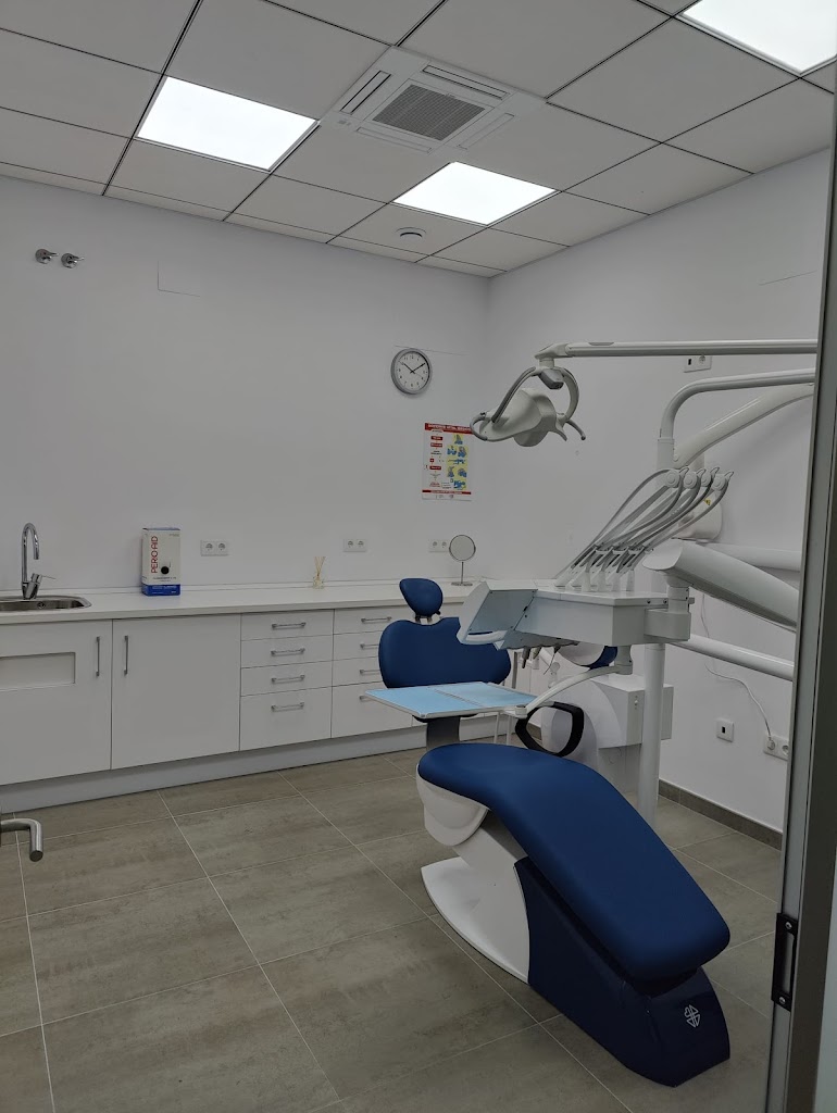 Centro Dental Guadiana - Implantes, Acido Hialuronico (Rejuvenecimiento facial, remodelacion y aumento de labios) Ayamonte