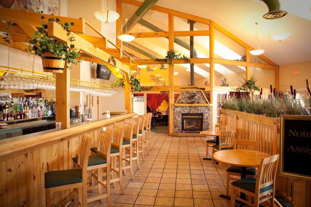 Cedar Meadows Dining Room in Timmins