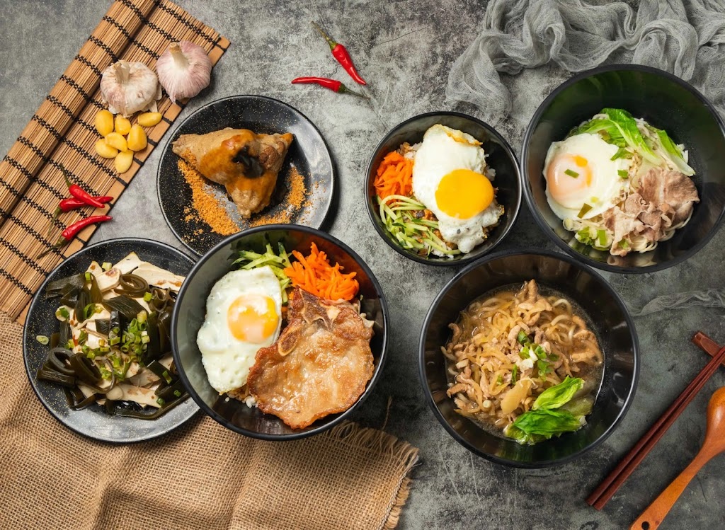 甄鴻豬油拌飯榨菜肉絲麵 的照片