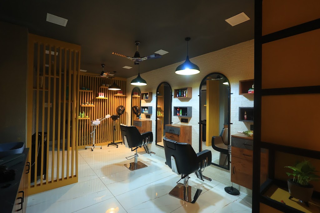 Charmees Salon Spa