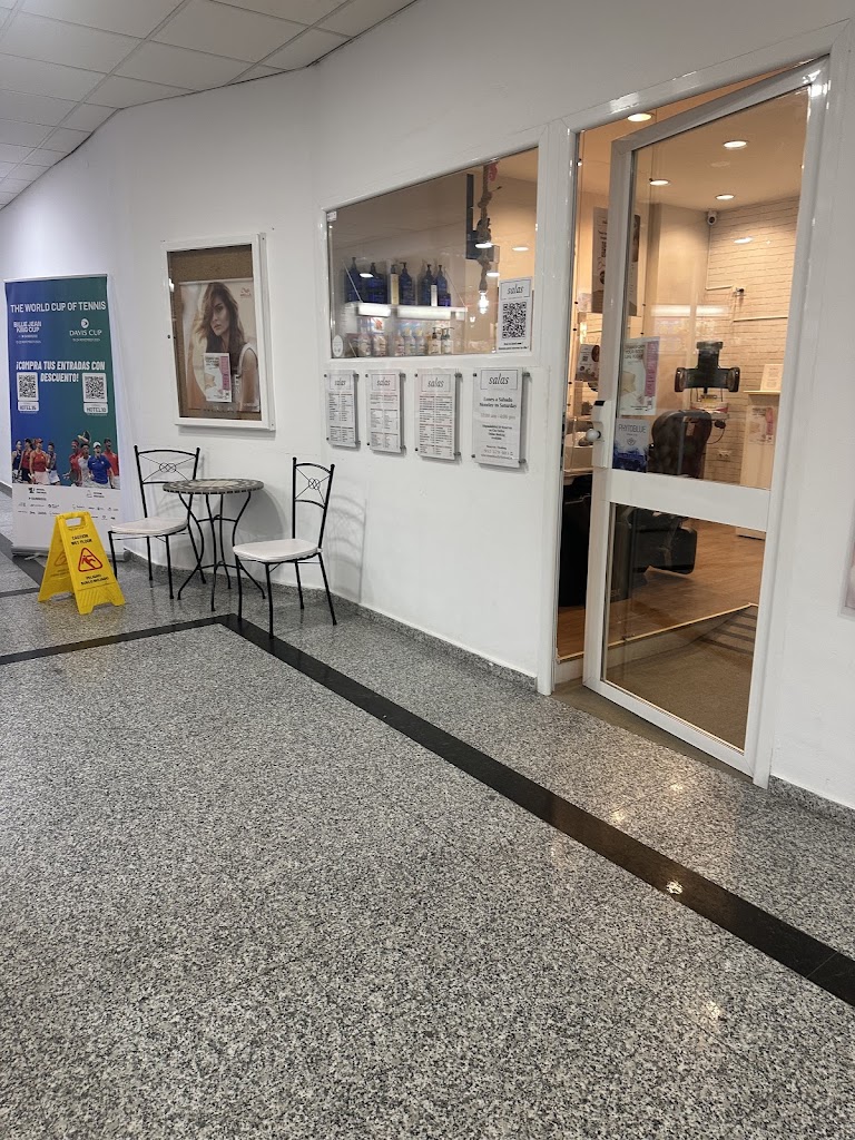 Peluqueria / Hair salon Salas Sunset Beach — Interior