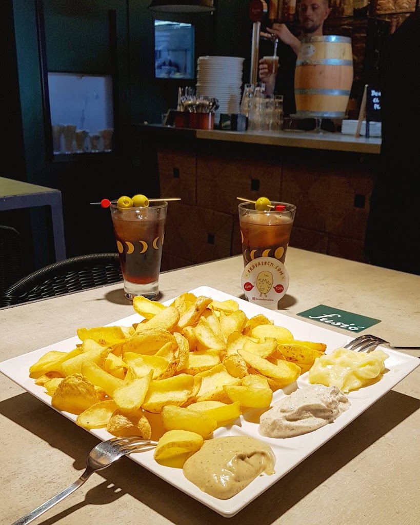 FUSIO — Patatas bravas