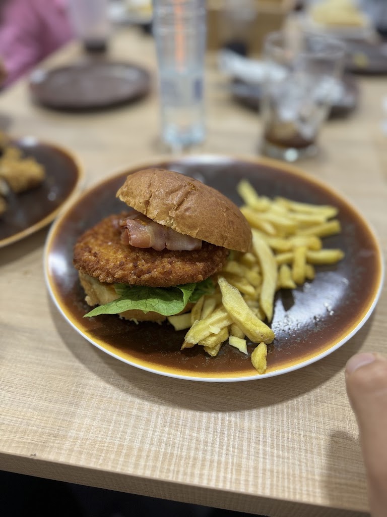 Restaurante Siglo 22. Desayunos, Raciones, Comida casera. — Papas fritas