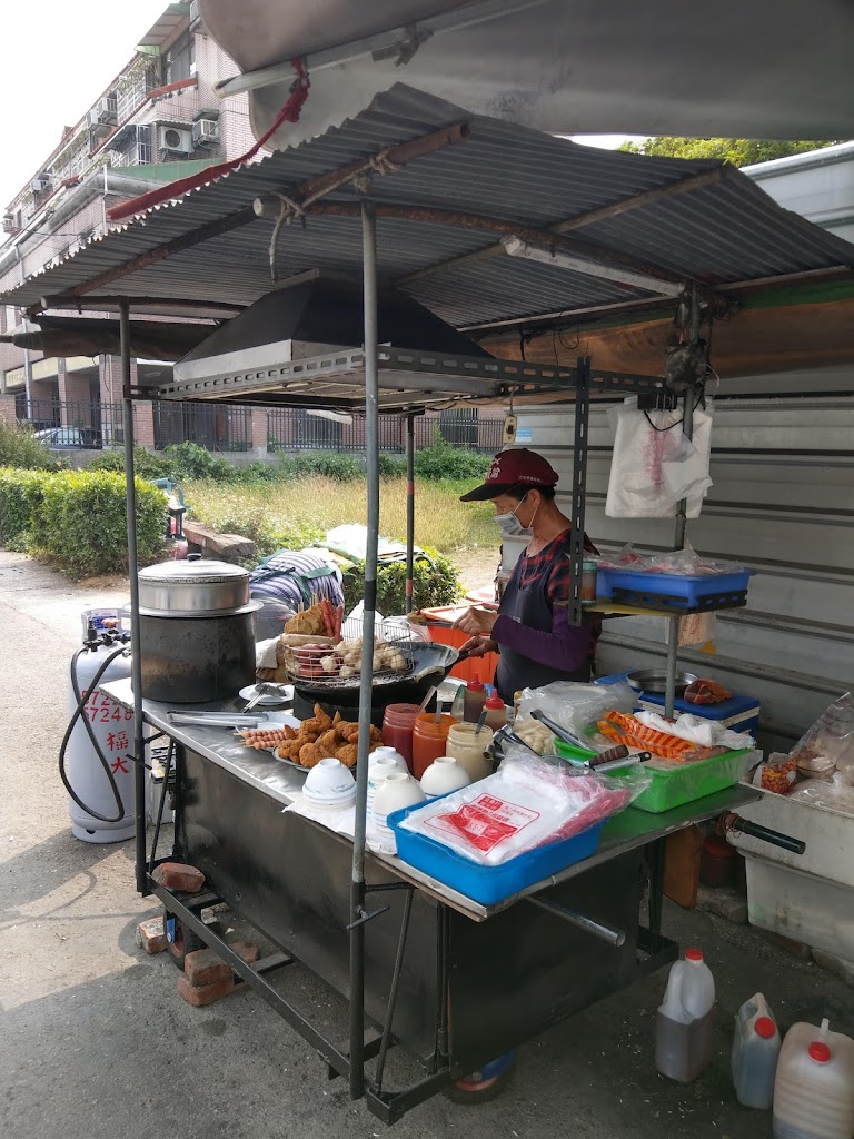 路邊黑輪攤 的照片