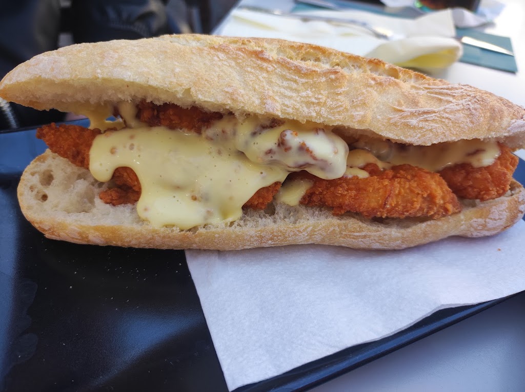 Cafeteria Mogano — Comida y bebida