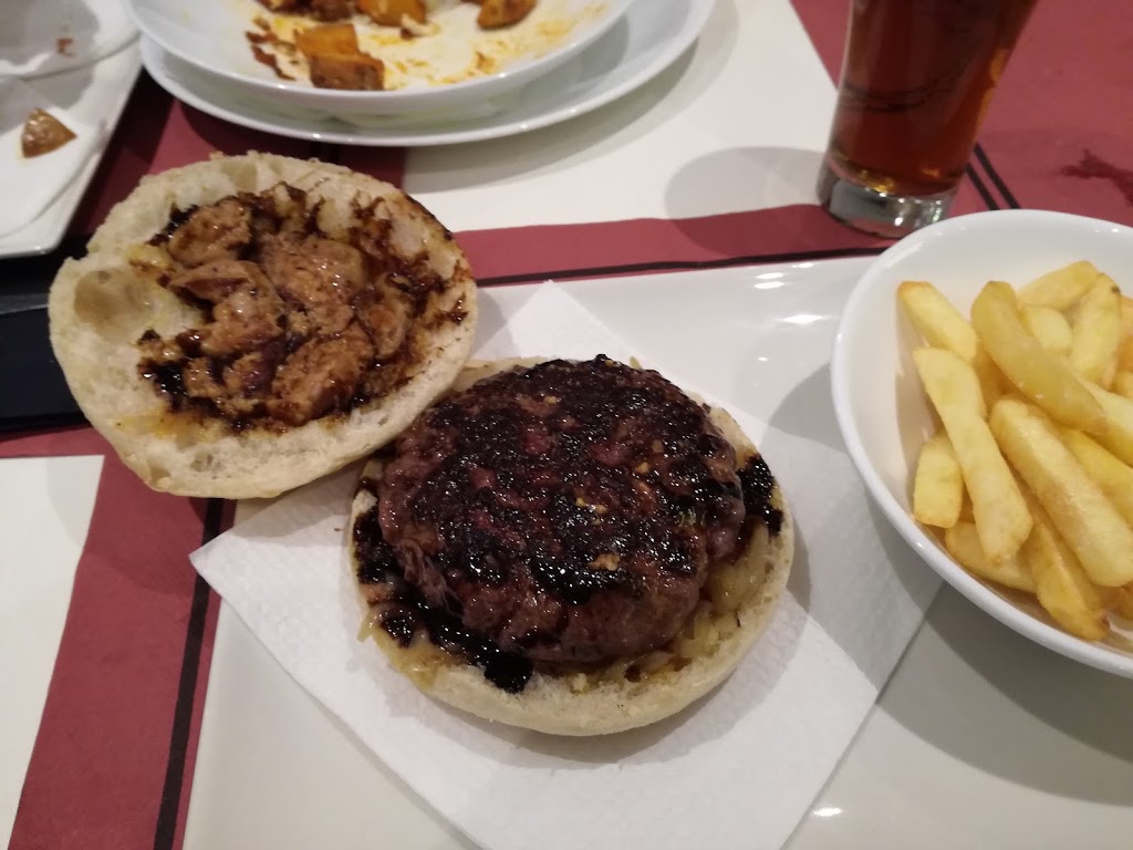 Bar restaurante Valenzuela — Comida y bebida