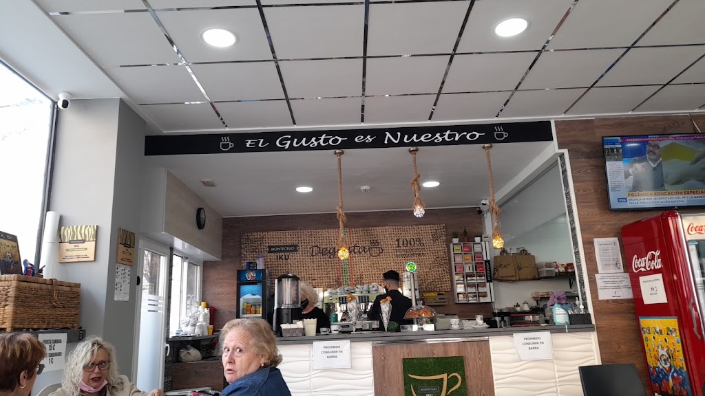 Cafeteria Degusta — Ambiente