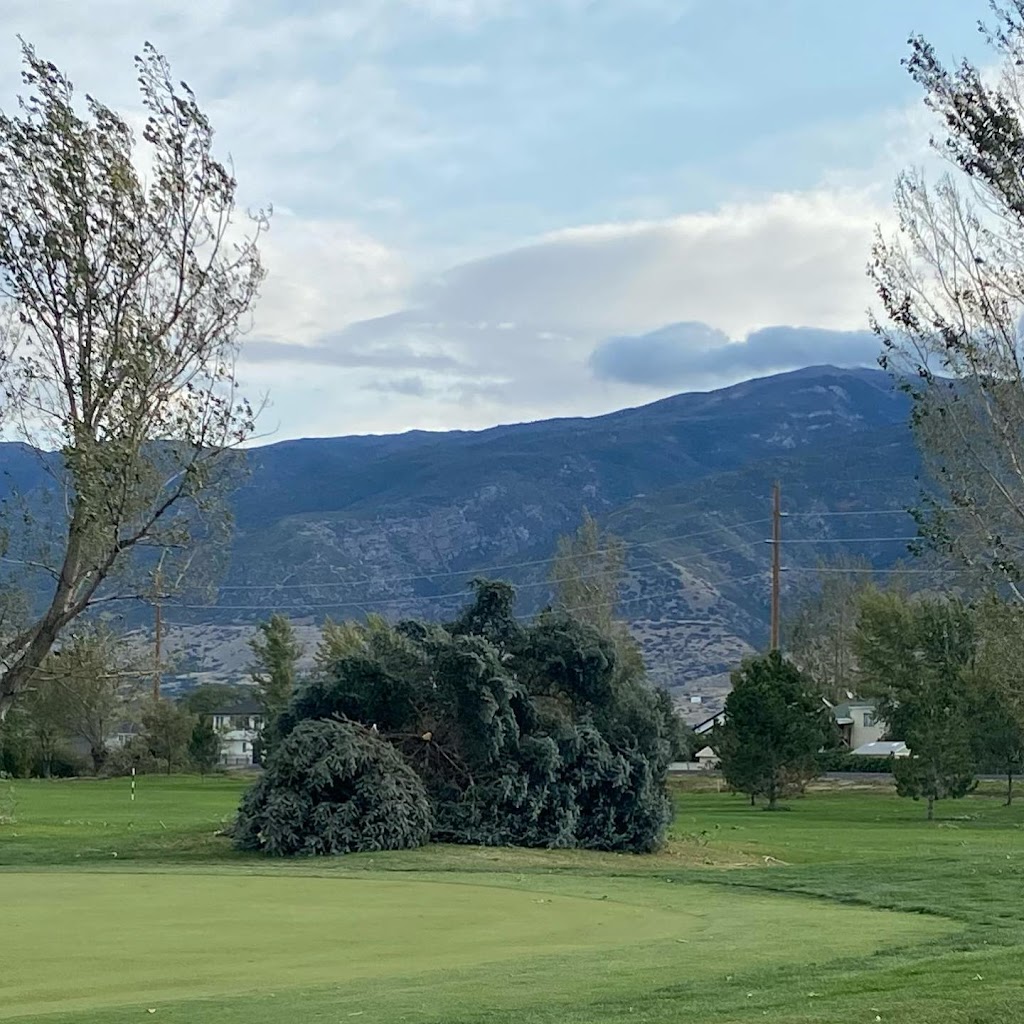  Lakeside Golf Course