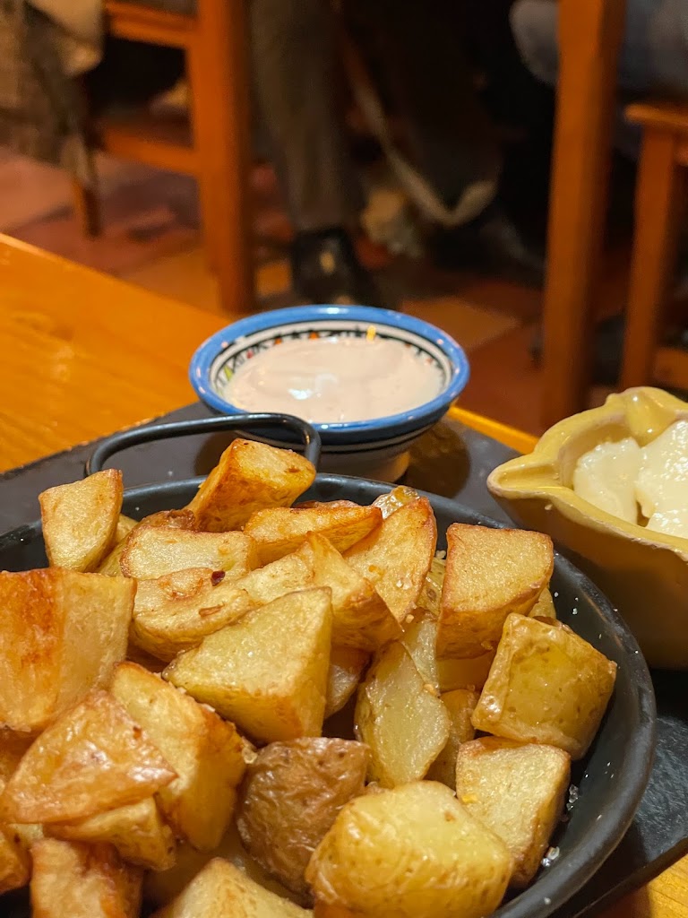 Restaurant El Turo — Patatas bravas