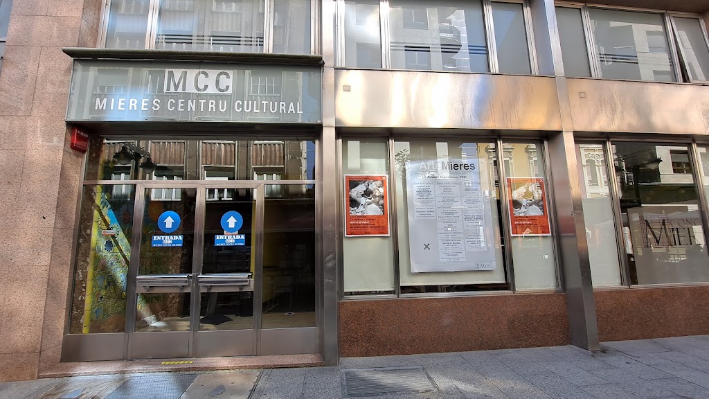Mieres Centru Cultural — Del propietario