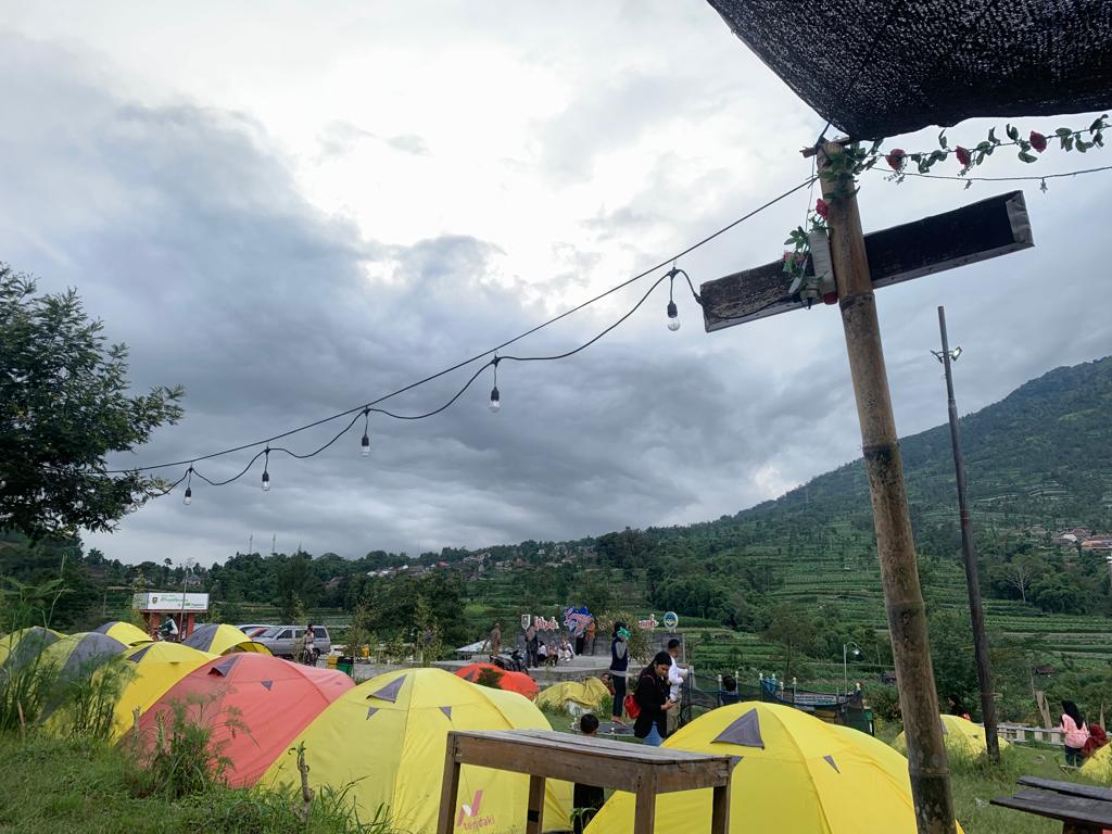 Persewaan Alat Camp (Outdoor) King of Door Adv.