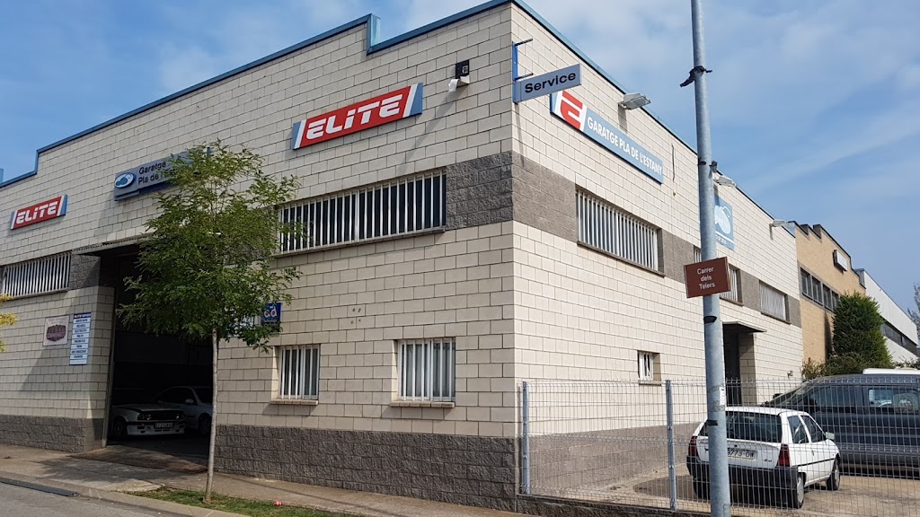 Garatge Pla De L'Estany