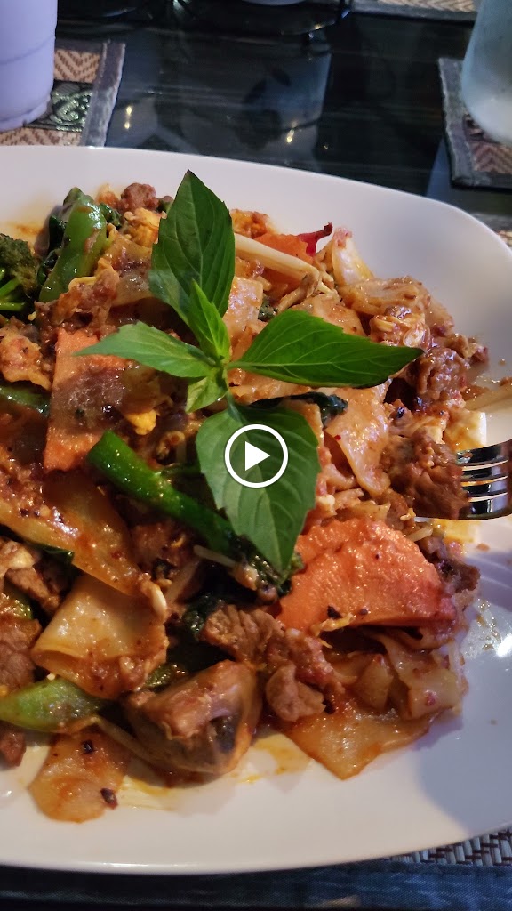 Lucky Elephant Cafe