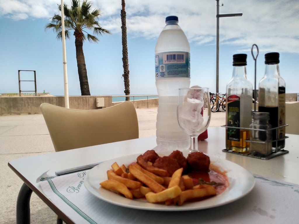 Restaurante-Bar Platja — Comida y bebida