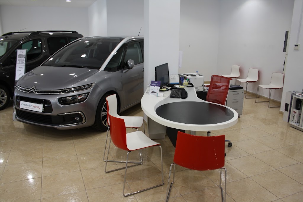 Spoticar Drivim Ocasion Calella — Interior